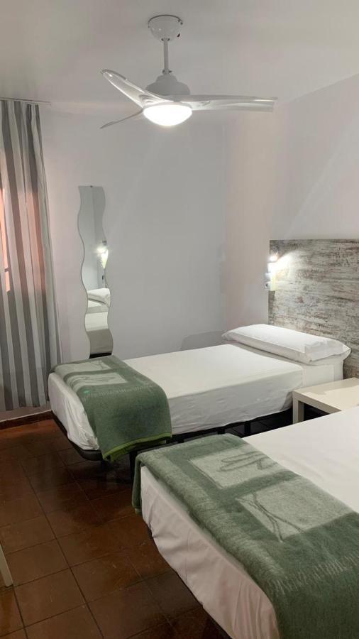 Casa De Huespedes Almansa Hotel Madrid Kültér fotó